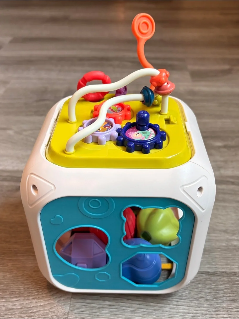 Baby cube learning toy